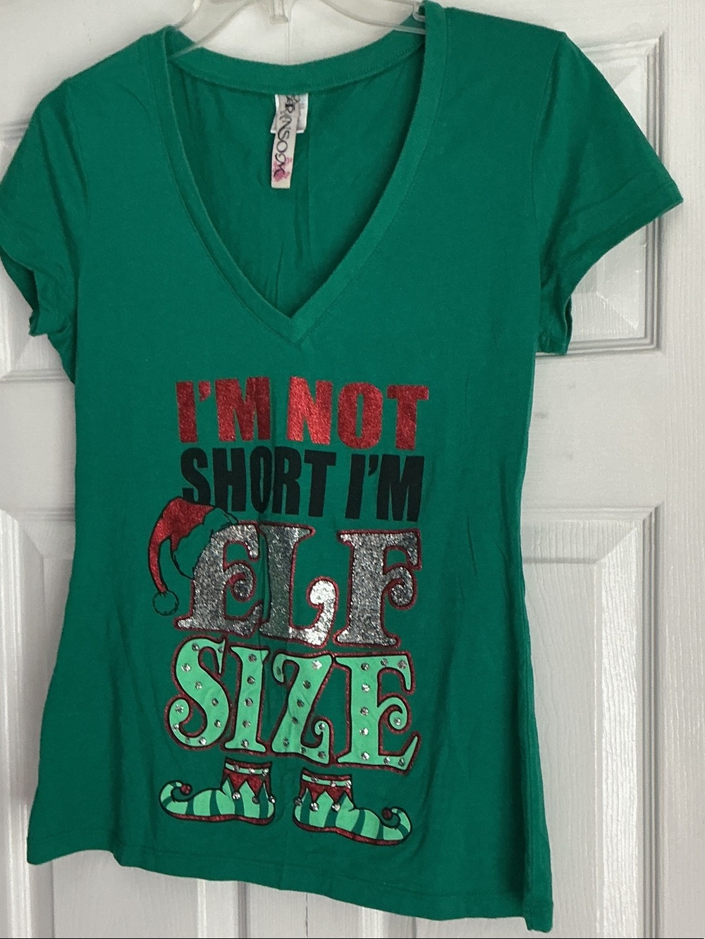 Ransom Green 'I'm Not Short I'm Elf Size' V-Neck Tee